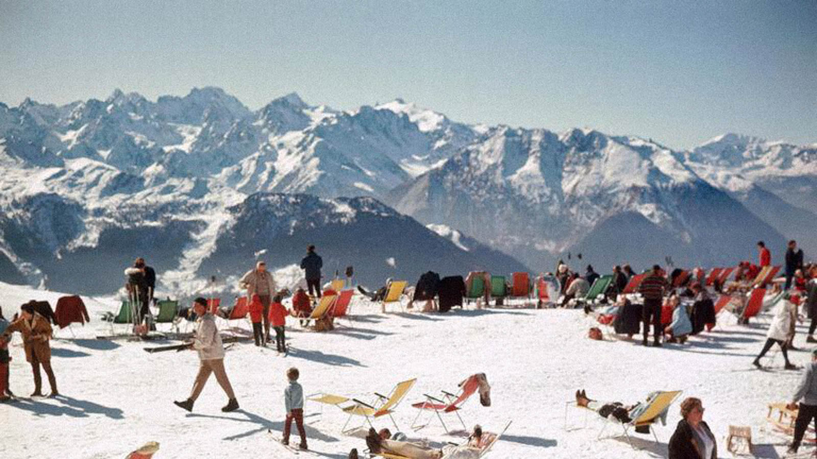Future So Bright: Finding the Perfect Shades for Your Winter Travels