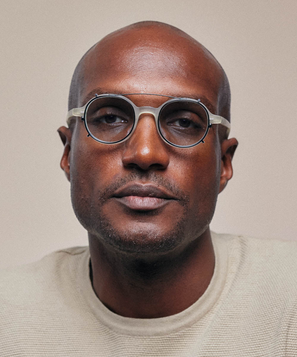 Johann Wolff Gatsby Matte Black Blue Photochromic Clip