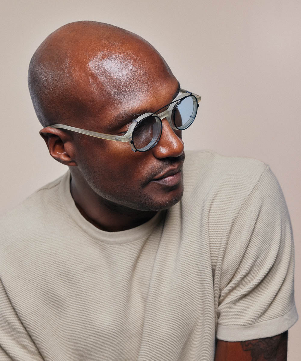 Johann Wolff Gatsby Matte Black Blue Photochromic Clip