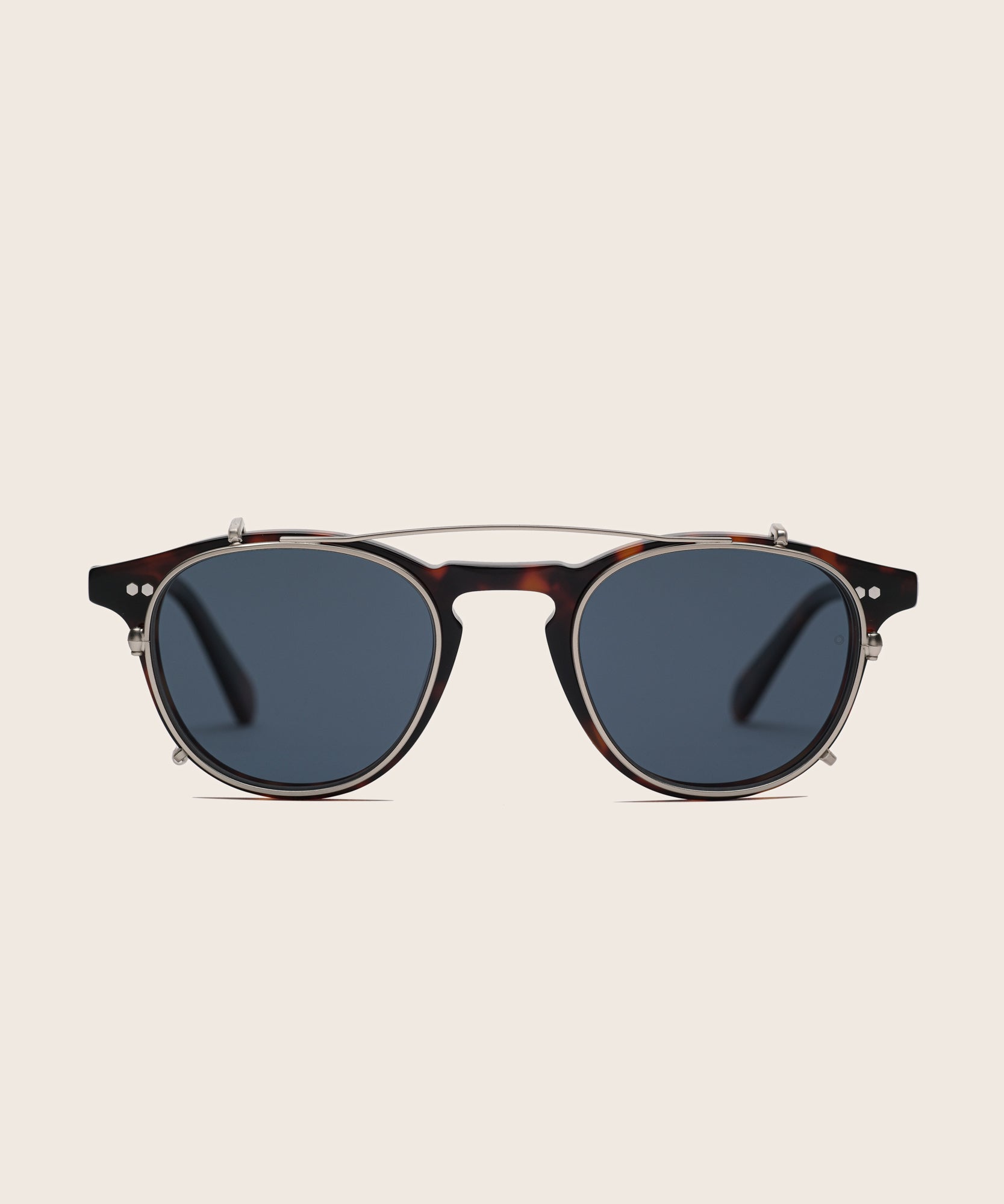 Johann Wolff Otto Silver Blue Clip1 