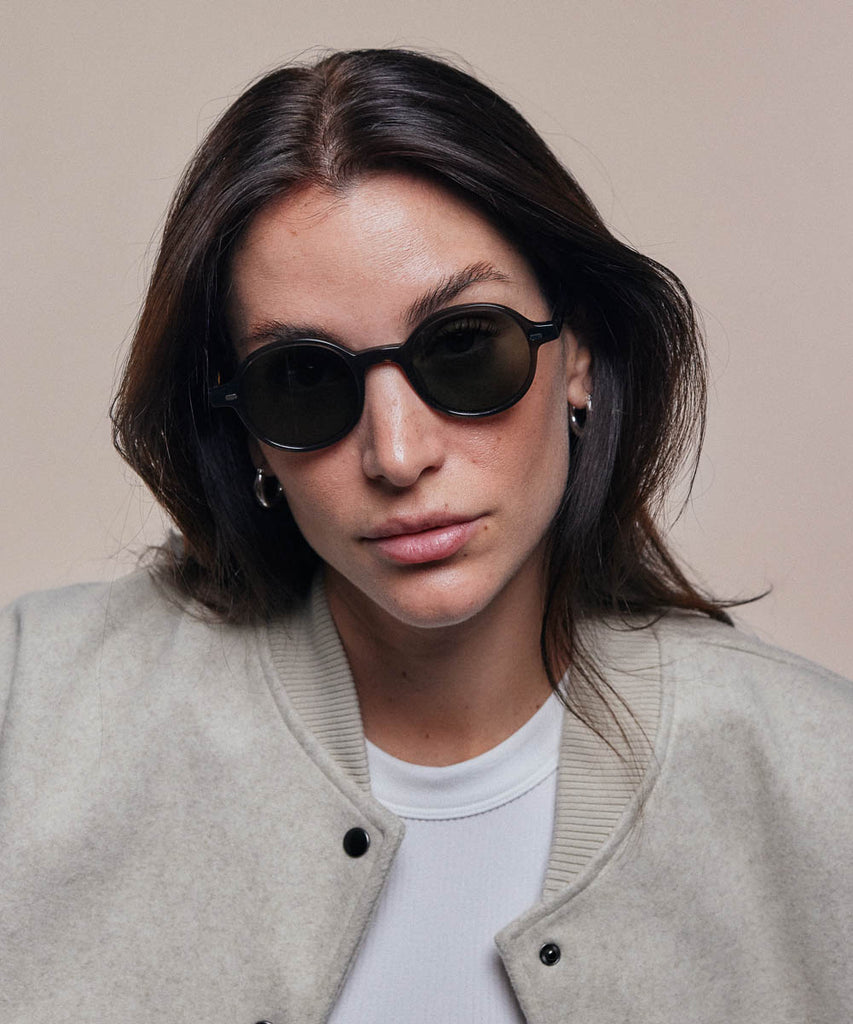 Johann Wolff Gatsby Smoke Sunglasses #color_smoke