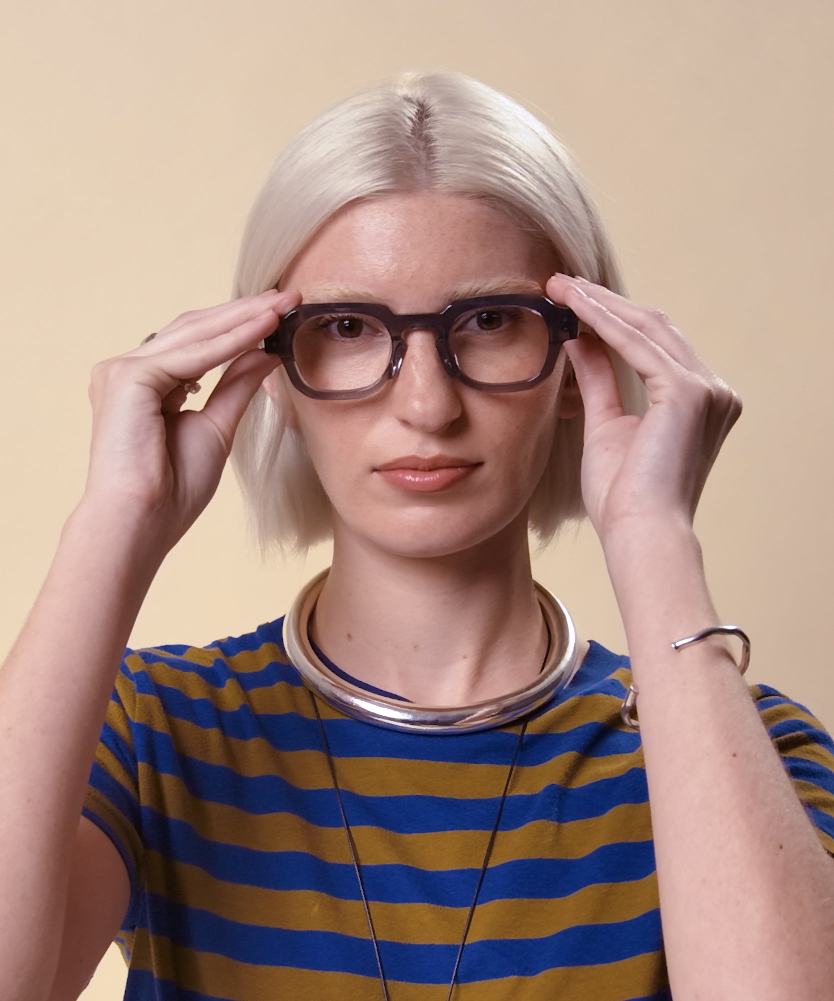 Johann Wolff Bastei Smoke Glasses2 #color_smoke