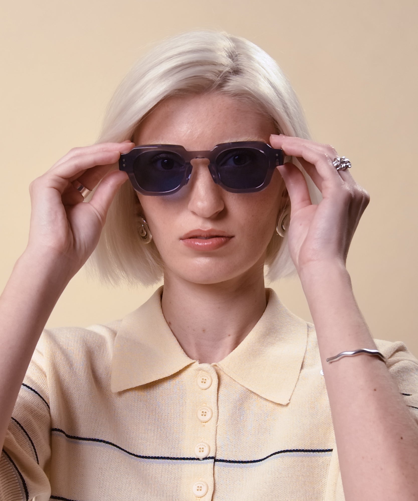 Johann Wolff Bastei Smoke Blue Sunglasses4 #color_smoke