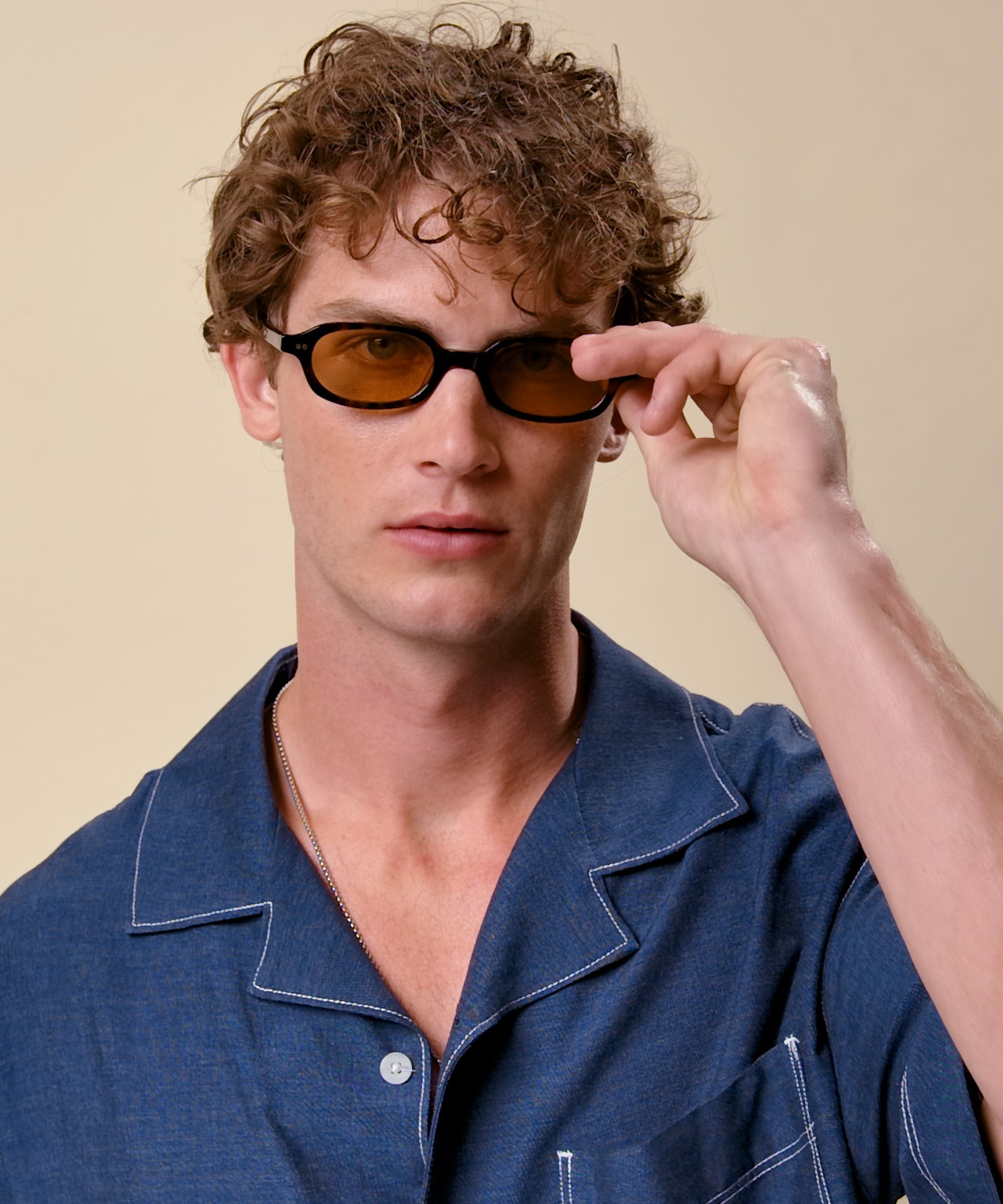 johann wolff alma black yellow sunglasses #color_black-burnt-yellow