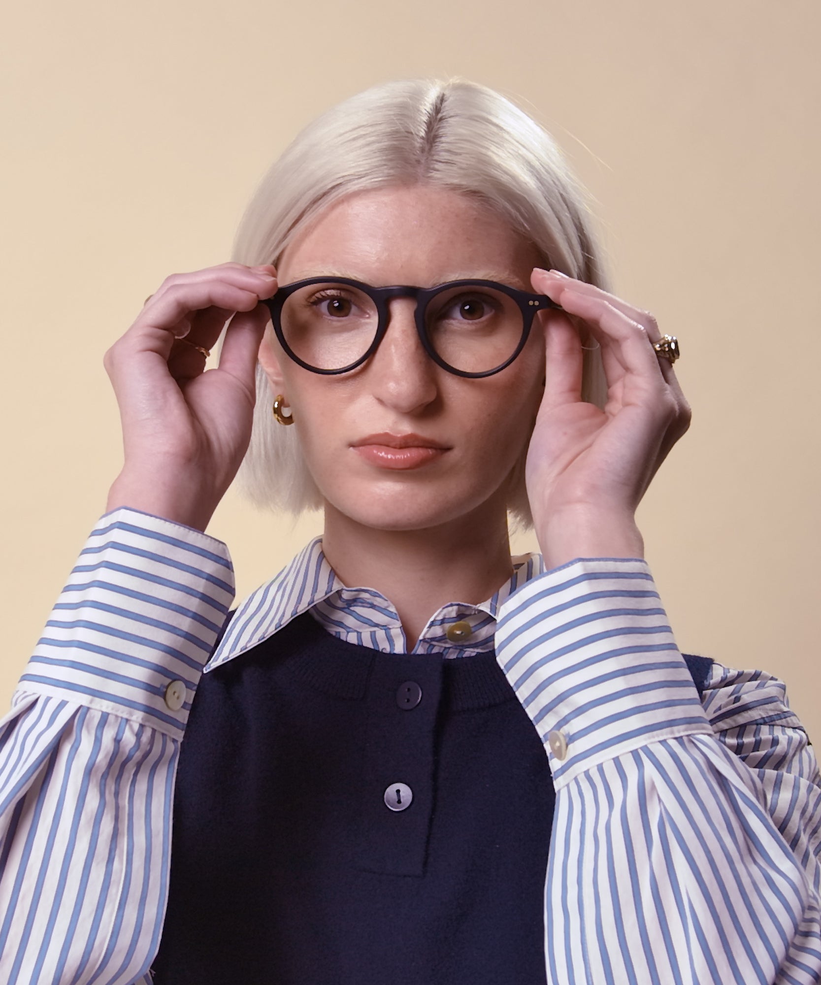 johann wolff walter matte black glasses #color_matte-black